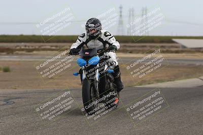 media/Oct-13-2025-Lets Ride (Mon) [[1a1cd08581]]/B Group/1220pm (Wheelie Bump)/